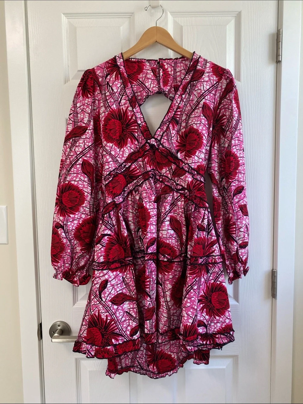 Kawesii Pink & Red Floral Tiered Dress - Picture 2 of 13